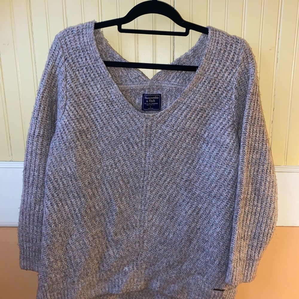 Abercrombie & Fitch Knit Sweater Size L